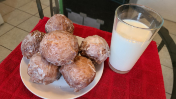 New Orleans Buttermilk drop donuts